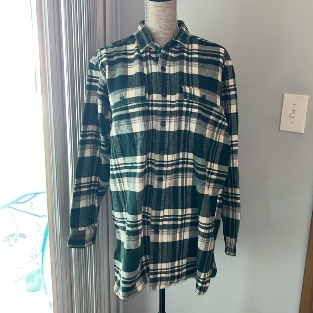L.L. Bean Men’s Signature Textured Flannel Shirt, Size L